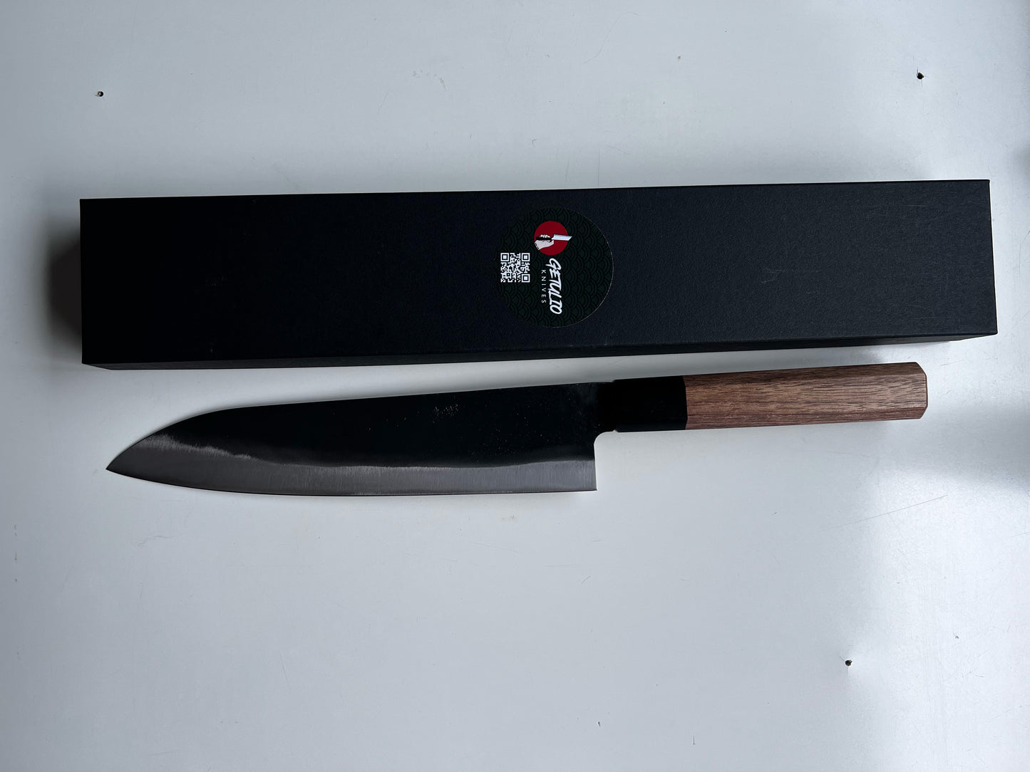 Cuchillo japonés Gyuto – Acero Aogami – Mango de madera de nogal – 21 cm
