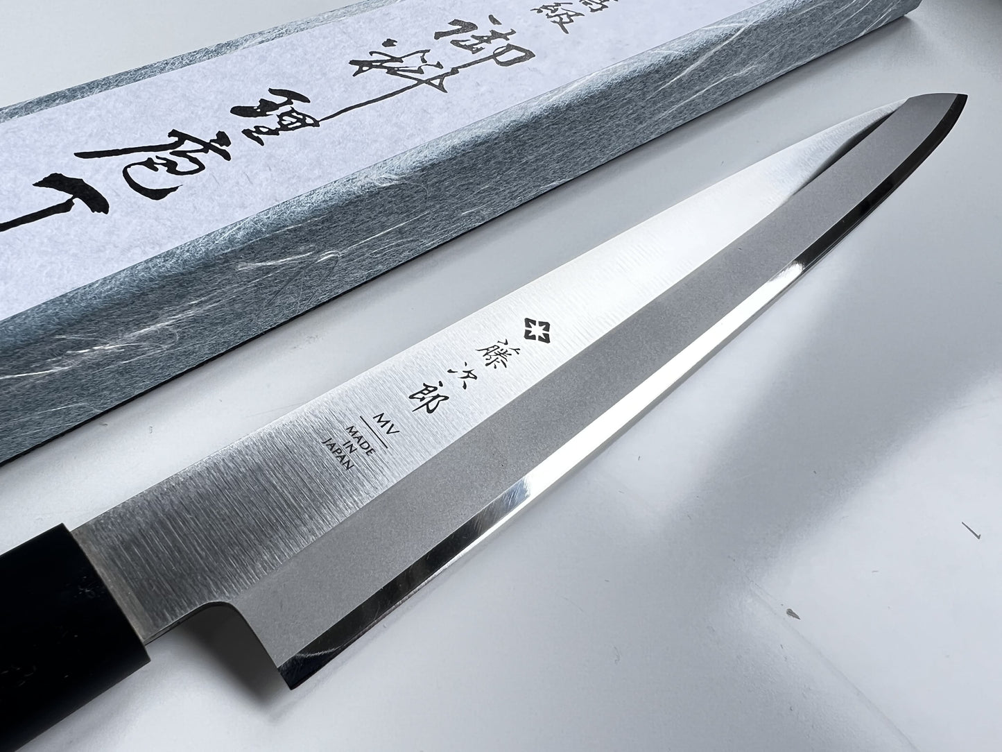 Yanagiba Tojiro 27cm - Inox Molibdênio Vanádio