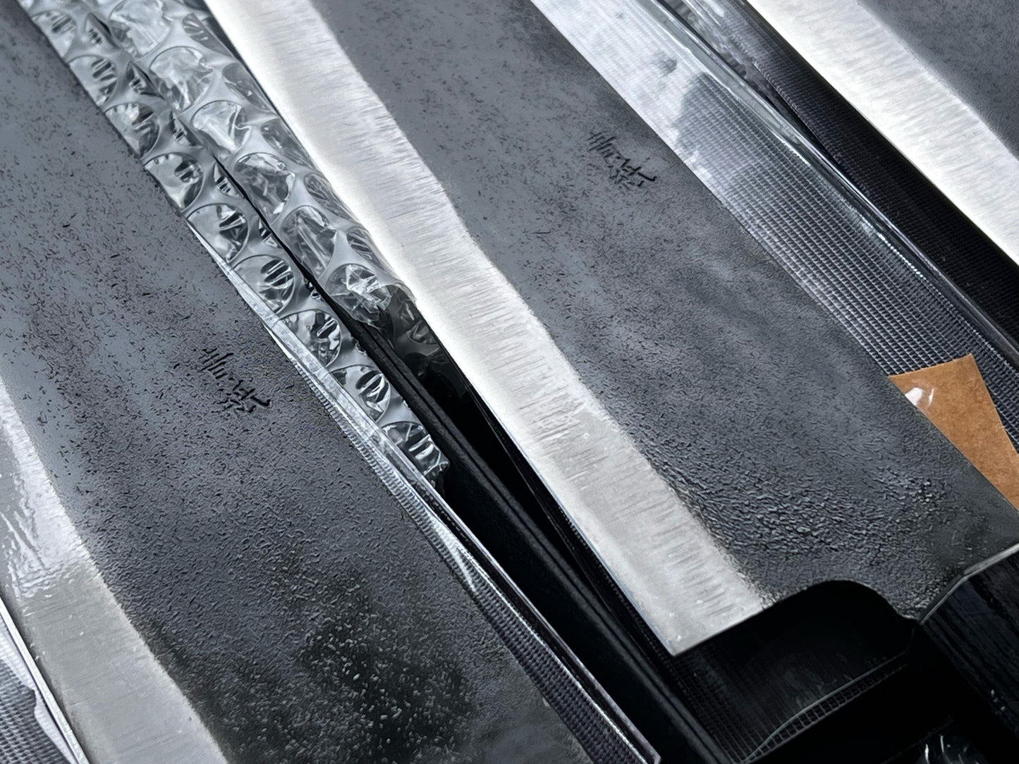 Cuchillo japonés Gyuto – Acero Aogami – Mango de madera de nogal – 21 cm